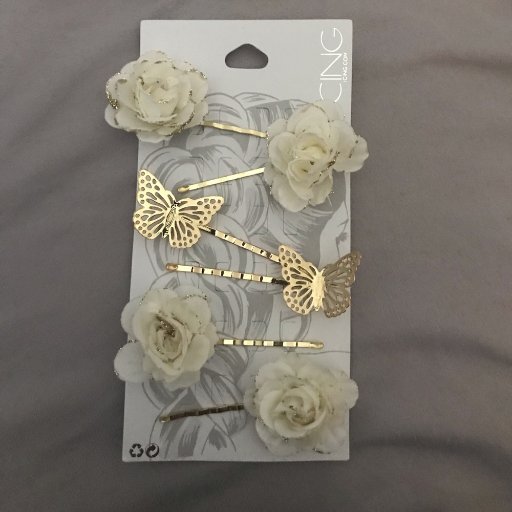 Hair clips and flower crown